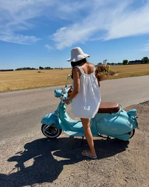 Evess elmoped på Instagram
