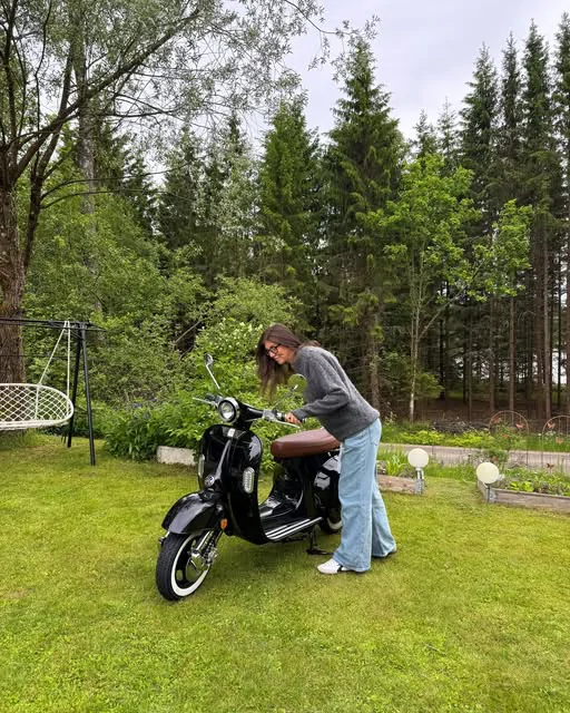 Evess elmoped på Instagram